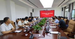 供熱行業(yè)標準編制組參觀(guān)考察長(cháng)輸項目